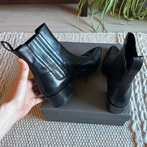 Vagabond black leather boots, size 40, great condition, worn once